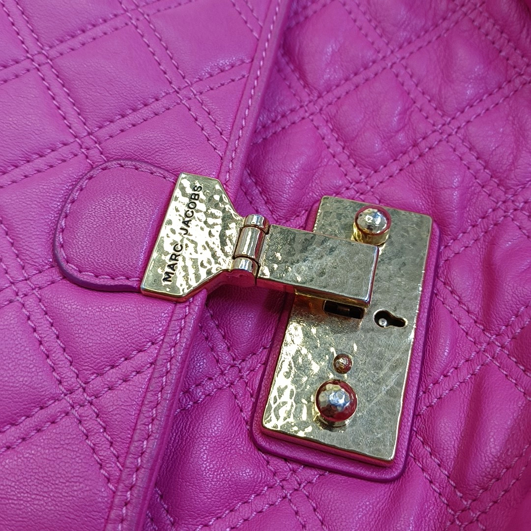 MARC JACOBS Fuchsia Leather Quilted Crossbody Bag Golden hardware-(SKU)-944011217