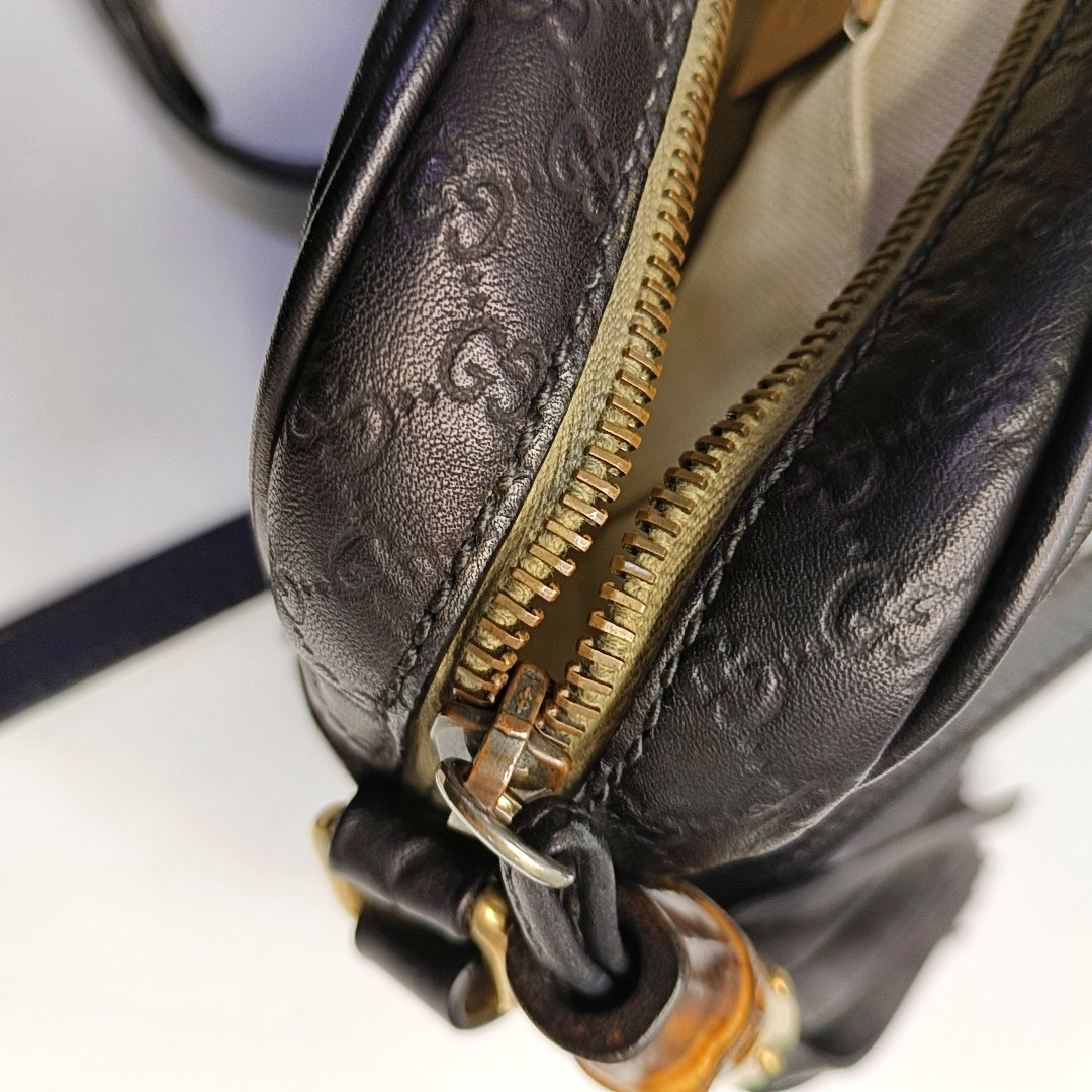 GUCCI Microguccissima Black Calfskin Monogram Embossed Bamboo Bag Single Shoulder Bag Crossbody Bag Golden hardware-(SKU)-951187178