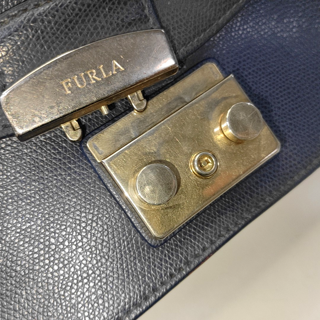 FURLA Metropolis Dark Blue Leather Grooved Handbag with Sling and Shoulder Golden hardware-(SKU)-929659818