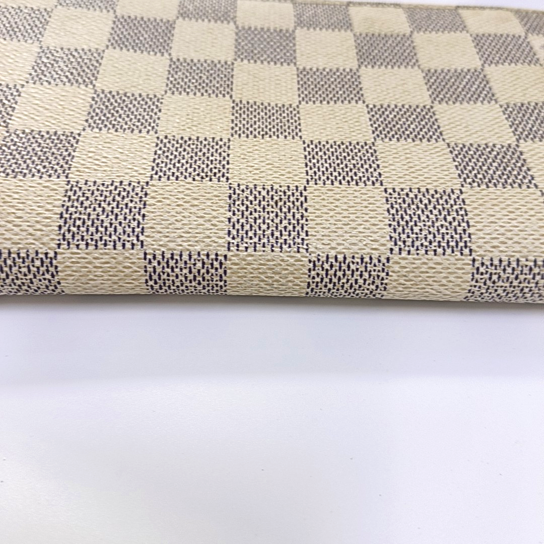 LOUIS VUITTON White Coated Canvas Checkered Wallet Golden hardware-(SKU)-960575120