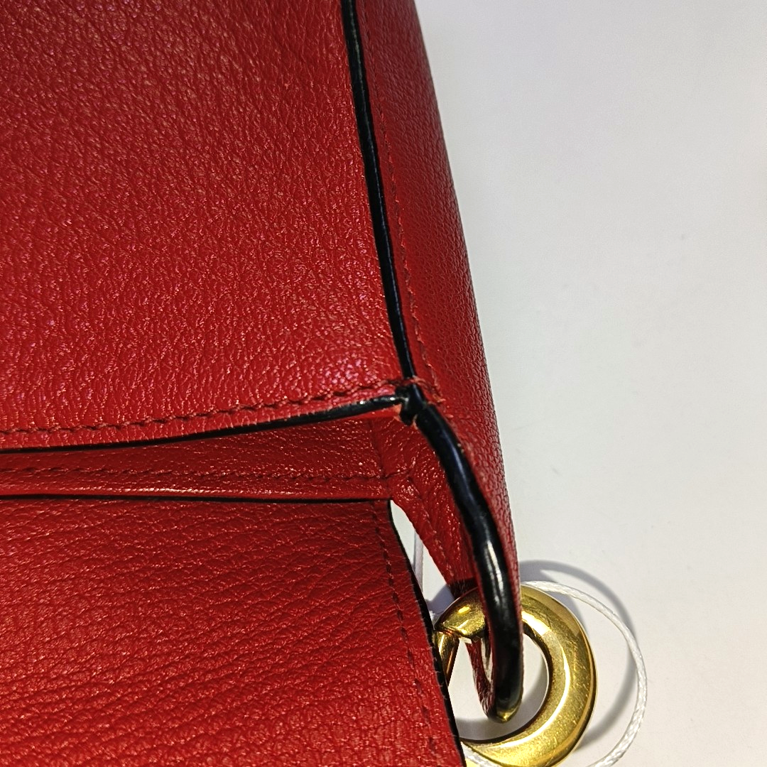 Miu Miu Red Cowhide Floral Single Shoulder Bag Tote Bag Crossbody Golden hardware Removable shoulder strap-(SKU)-945183259