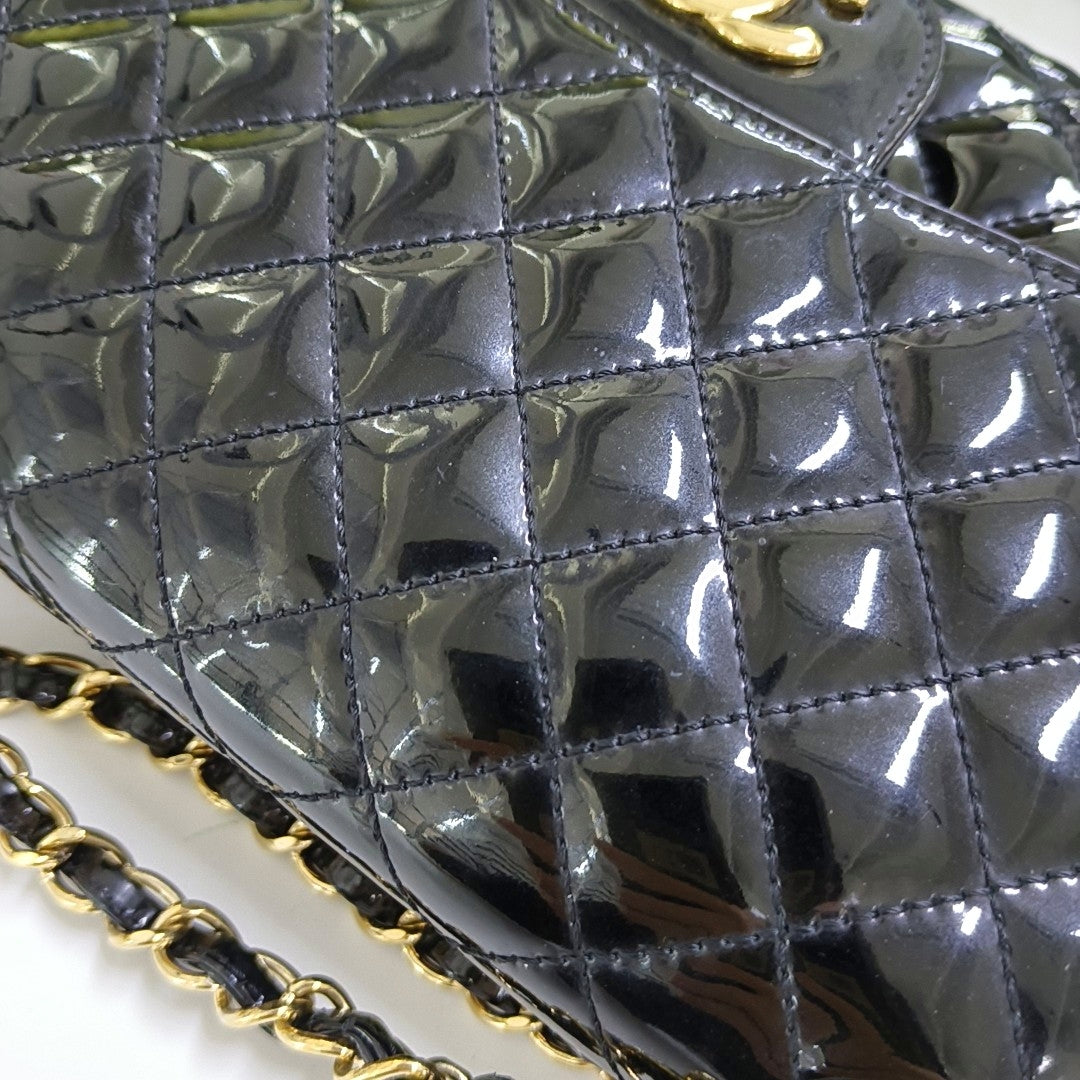 CHANEL CLASSIC FLAP Medium Black Patent Leather Cannage Flap Single Shoulder Bag Gold Black Red Hardware 13 Clasp-(SKU)-969308446