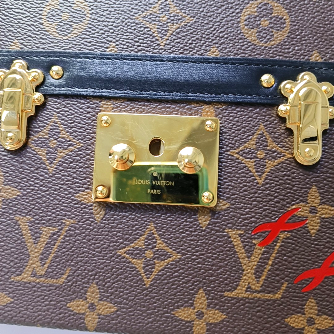LOUIS VUITTON PETITE MALLE Brown Coated Canvas Monogram Printed Crossbody Bag Shoulder Bag Handbag Detachable Strap Golden Hardware Detachable Strap Pockets Complete Accessories-(SKU)-961044267