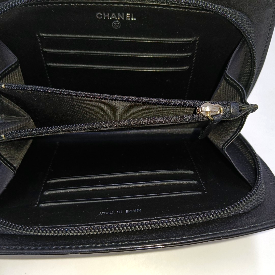 CHANEL CIRCLED CC Black Patent Leather Wallet Silver Hardware 13nan-(SKU)-951413773