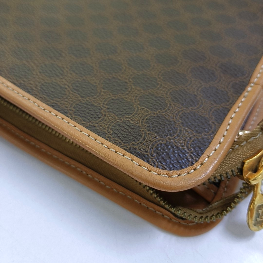 CELINE Brown Coated Canvas Triumph Clutch Golden hardware-(SKU)-951551879