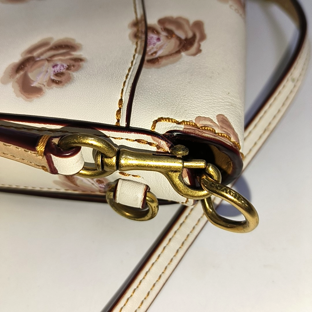 COACH DINKY Medium size White Leather Printed Sling Bag Golden hardware Removable shoulder strap-(SKU)-937355790