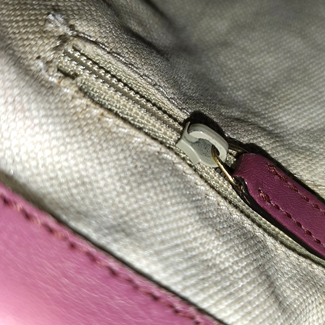 GUCCI Sukey Pink Cowhide Old Flower Embossed Handbag Golden hardware-(SKU)-948483016