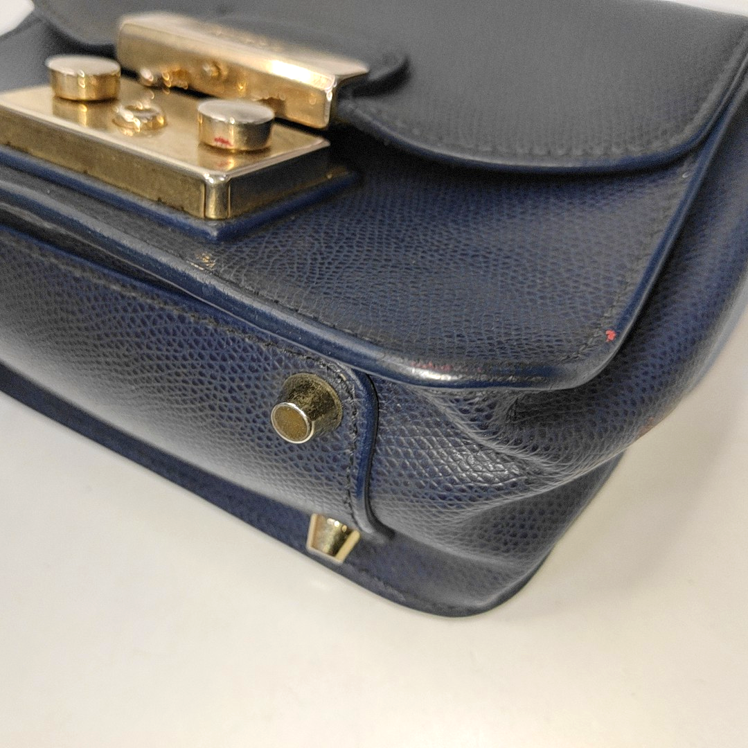 FURLA Metropolis Dark Blue Leather Grooved Handbag with Sling and Shoulder Golden hardware-(SKU)-929659818