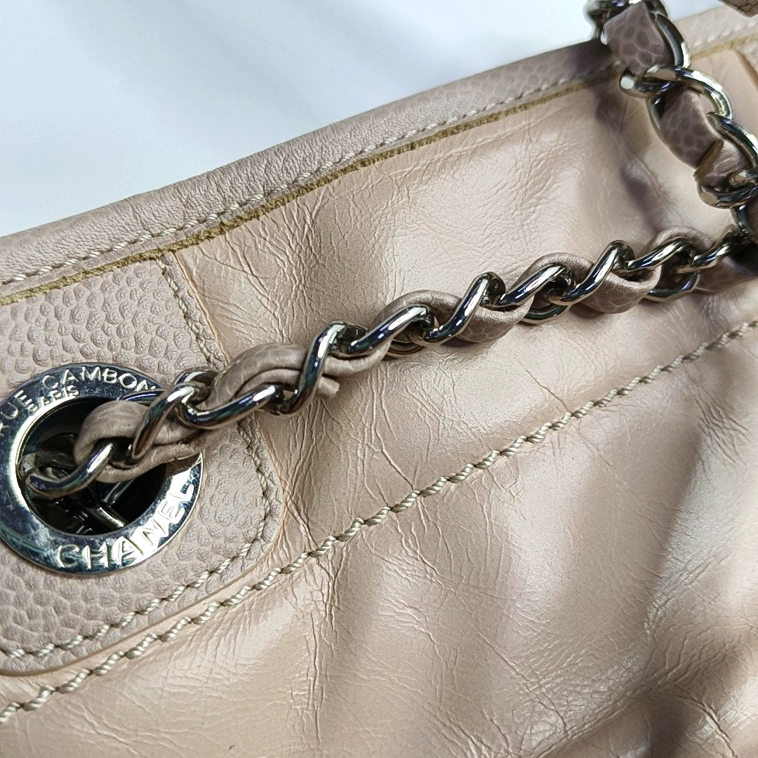 CHANEL DEAUVILLE Pink Leather Quilted Shoulder Bag with Detachable Strap-(SKU)-968656894