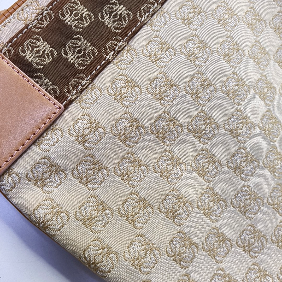 LOEWE Khaki canvas old flower floral single shoulder bag crossbody bag Silver Hardware Removable shoulder strap-(SKU)-944298233