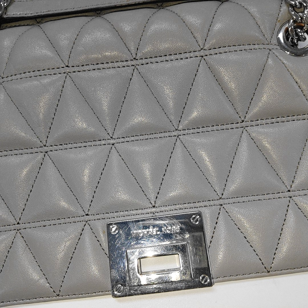 MICHAEL KORS Medium size Gray Cowhide Quilted Single Shoulder Bag Crossbody Silver Hardware-(SKU)-14349327