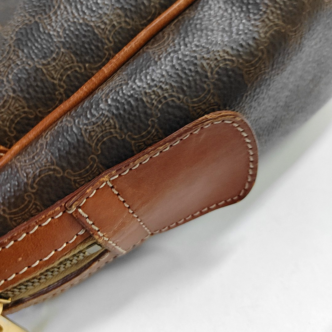 CELINE MACADAM Brown Coated Canvas Triumph Tote Bag Golden hardware-(SKU)-935552014