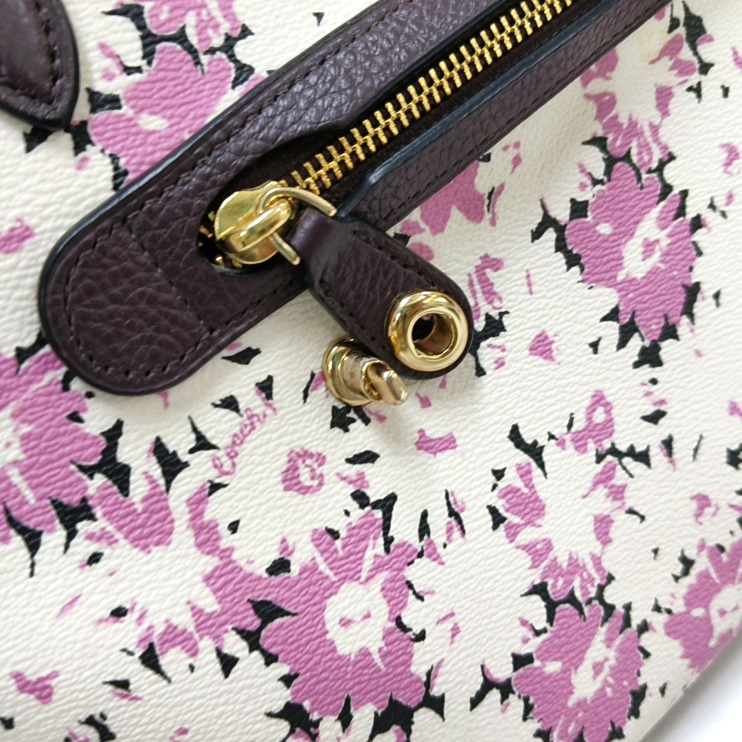 COACH Tote bag Large size White Coated Canvas Printed Carriage Single Shoulder Bag Handbag Golden hardware-(SKU)-942425943