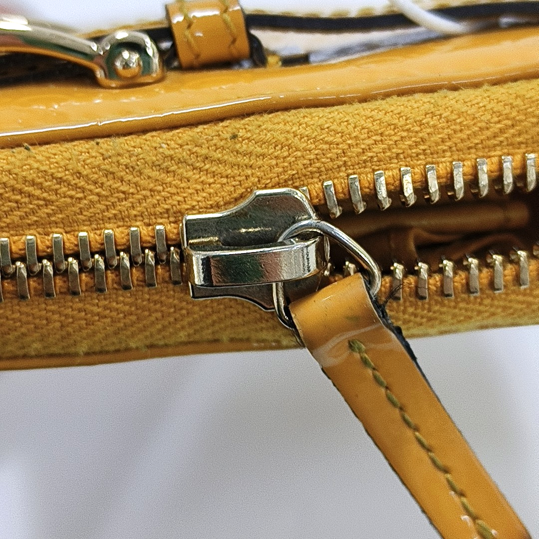 GUCCI Microguccissima Yellow Patent Leather Monogrammed Embossed Wallet Golden hardware-(SKU)-953012842