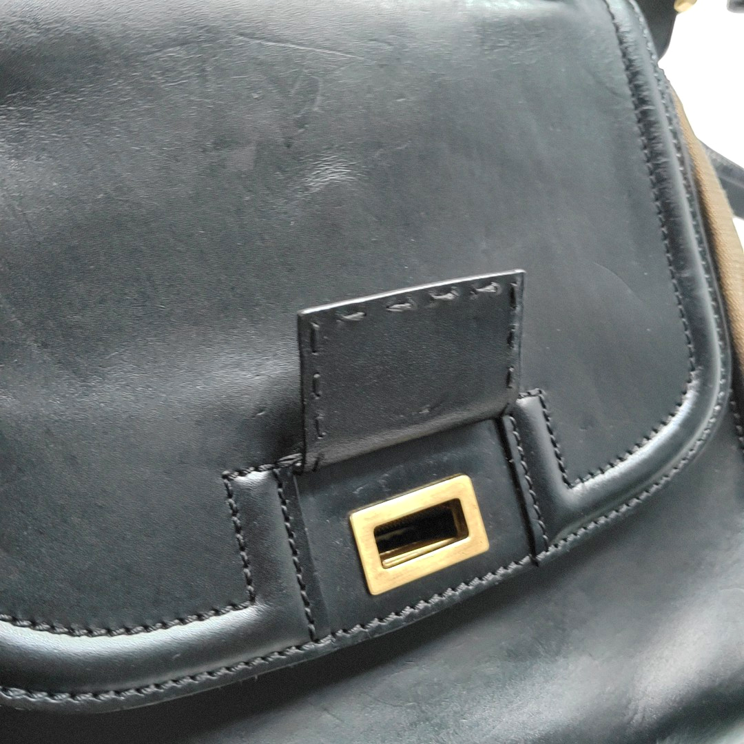 FENDI Silvana Black Leather Single Shoulder Bag Crossbody Bag Handbag Golden Silver Hardware Removable shoulder strap-(SKU)-946084214