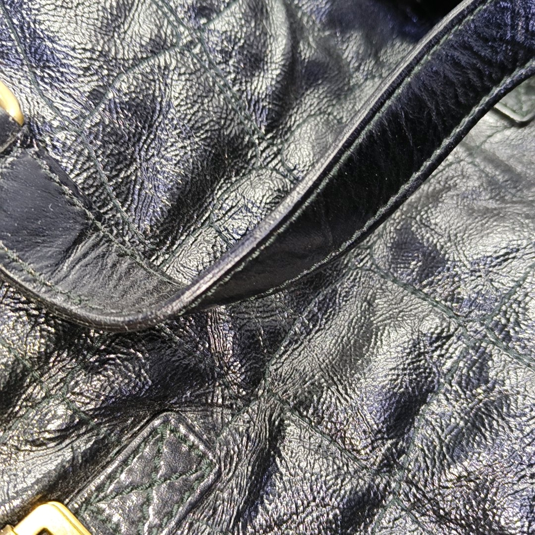 YSL DOWNTOWN CABASBlack牛皮铆钉,鳄鱼纹Handheld包-(SKU)-956018477
