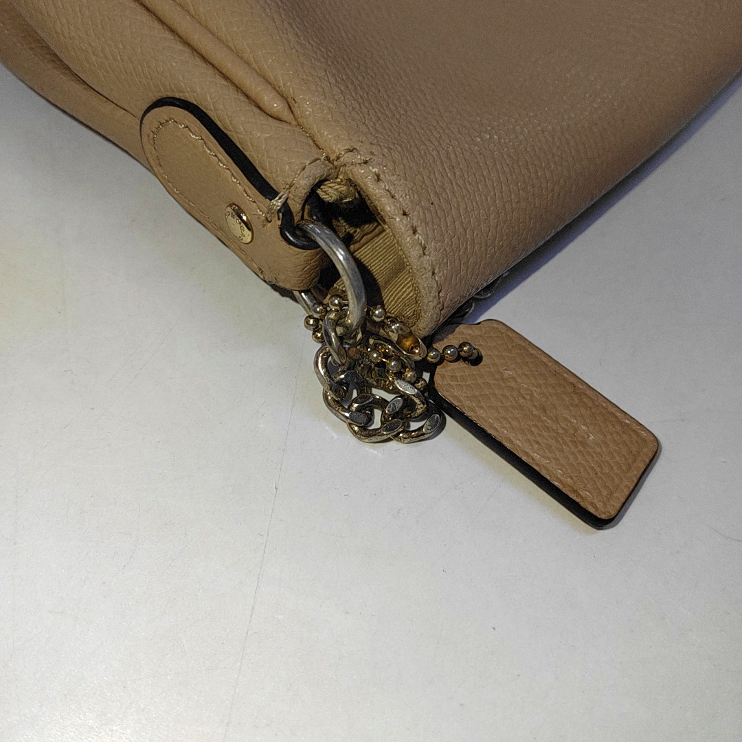 COACH Khaki Leather Single Shoulder Bag and Handbag Golden hardware-(SKU)-942795544