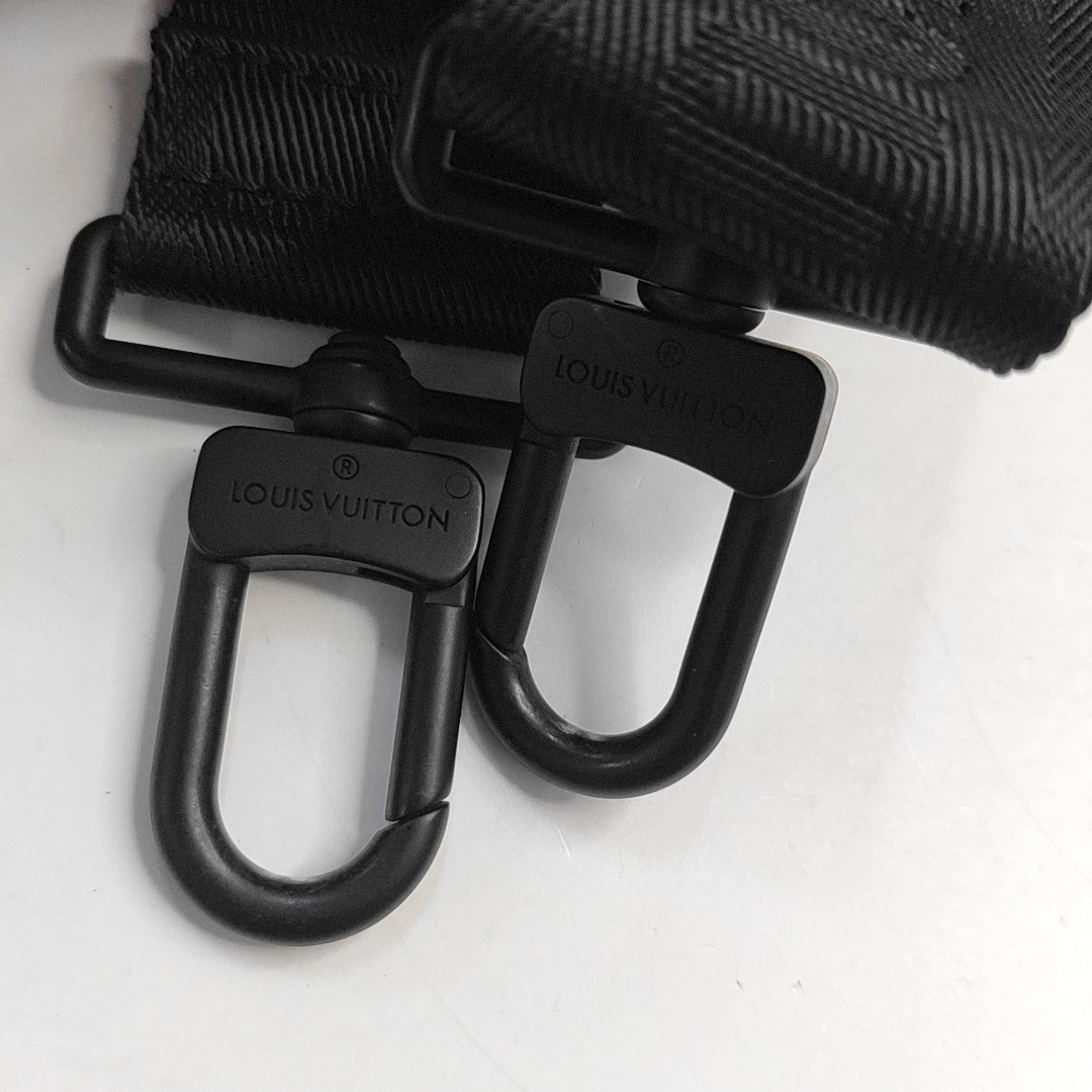 LOUIS VUITTON WEEK-END Large Size Brown Coated Canvas Monogram Single Shoulder Bag Handbag Black Hardware Removable Shoulder Strap-(SKU)-955520114