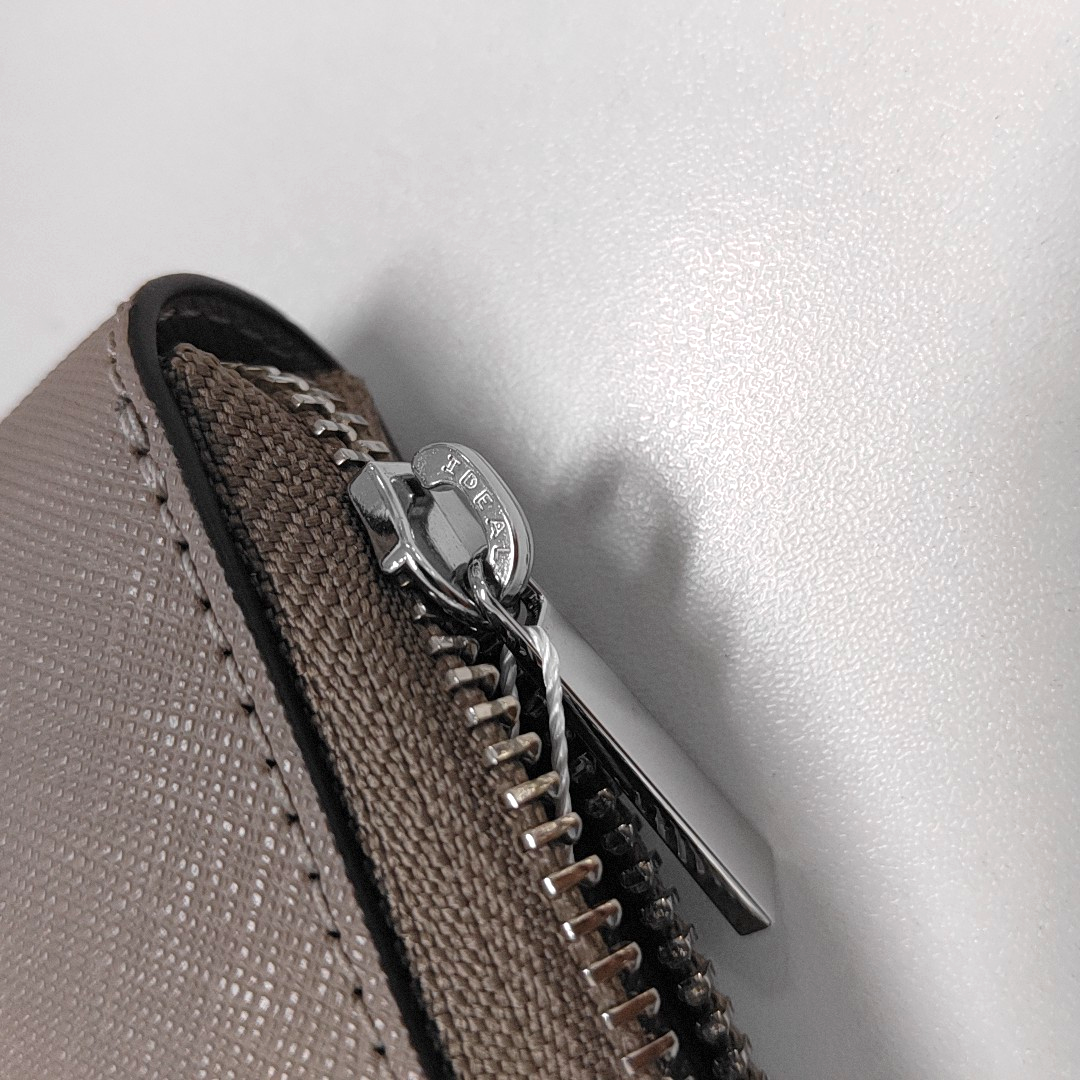 TORY BURCH Gray Leather Embossed Wallet Silver Hardware-(SKU)-14016199