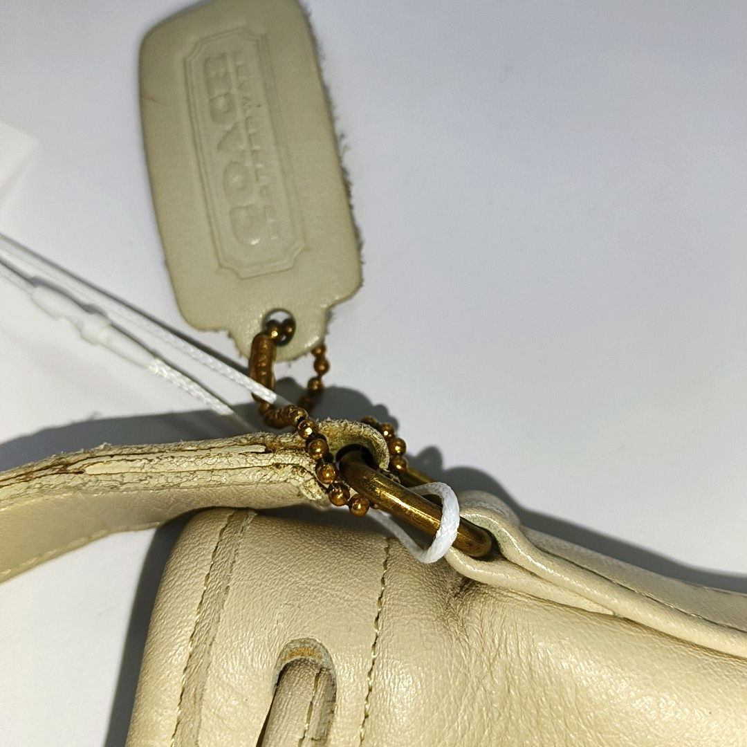 COACH Bucket bag Beige Leather Single Shoulder Bag Golden hardware-(SKU)-934222041