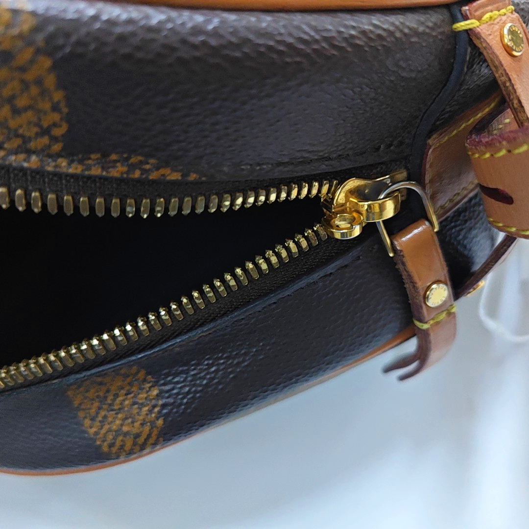 LOUIS VUITTON BOITE CHAPEAU Medium Brown Coated Canvas Monogram Vernis Pancake Bag Crossbody Bag Single Shoulder Bag Adjustable Strap-(SKU)-954449179
