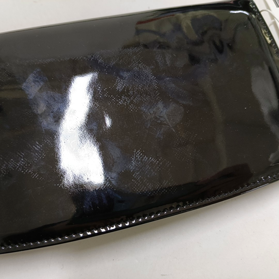 CHANEL CIRCLED CC Black Patent Leather Wallet Silver Hardware 13nan-(SKU)-951413773