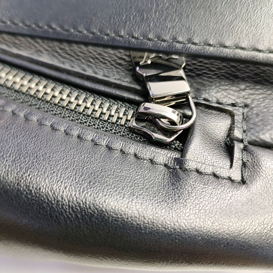 LOUIS VUITTON DISCOVERY Gray Coated Canvas Monogram Fanny Pack Crossbody Bag Chest Bag/Belt Bag Silver Hardware-(SKU)-956938229