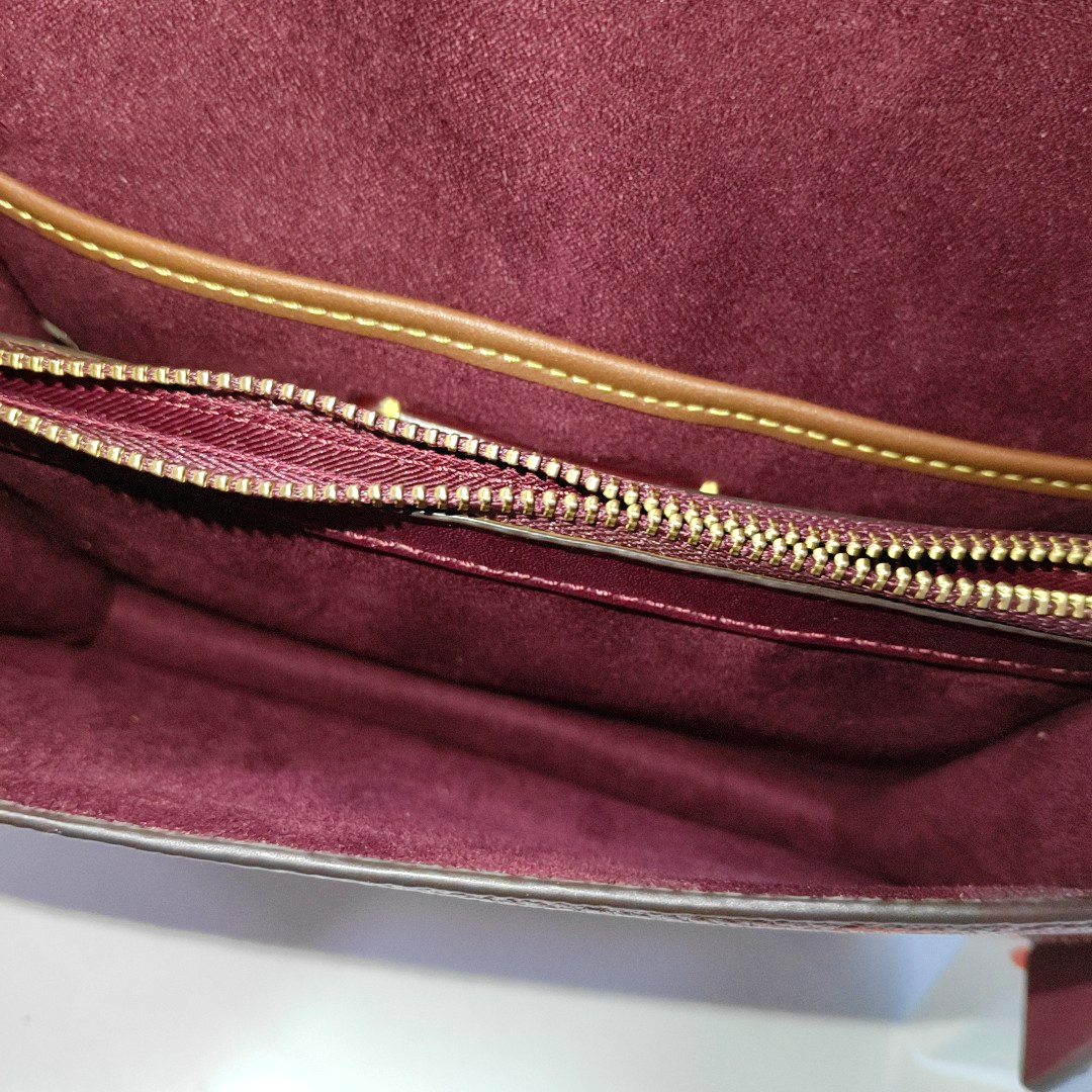 COACH BEAT 18 Red Leather Studs Single Shoulder Bag Golden hardware shoulder straps-(SKU)-932856060