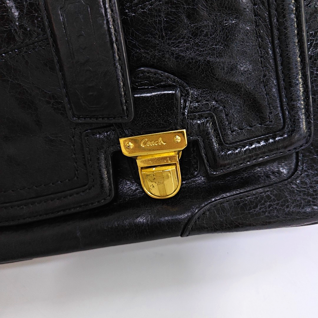 COACH Tote bag Black cowhide tote bag Golden hardware-(SKU)-935769196