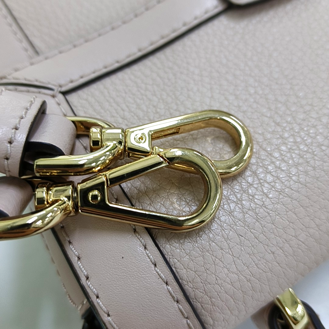 MICHAEL KORS Cece Pink leather crossbody bag, handbag, shoulder bag Golden hardware Removable shoulder strap-(SKU)-950932352