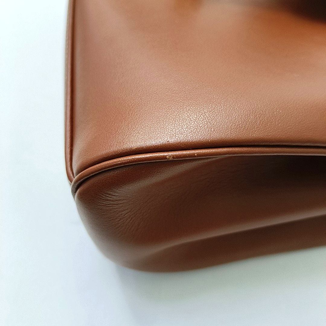 CELINE 16 Teen Brown Calfskin Single Shoulder Bag with Detachable Strap and Gold Hardware-(SKU)-955131984