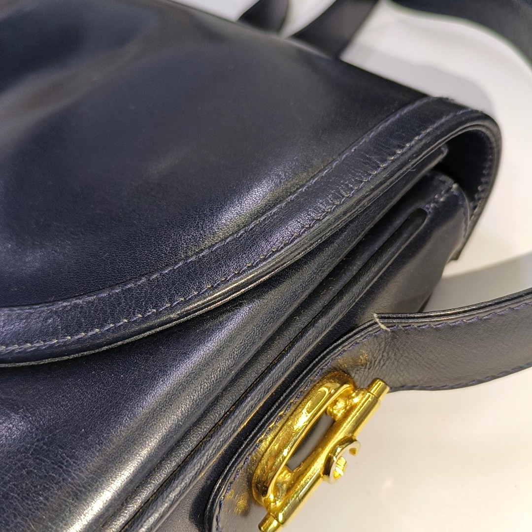 GUCCI Black Leather Single Shoulder Bag Golden hardware-(SKU)-932491490