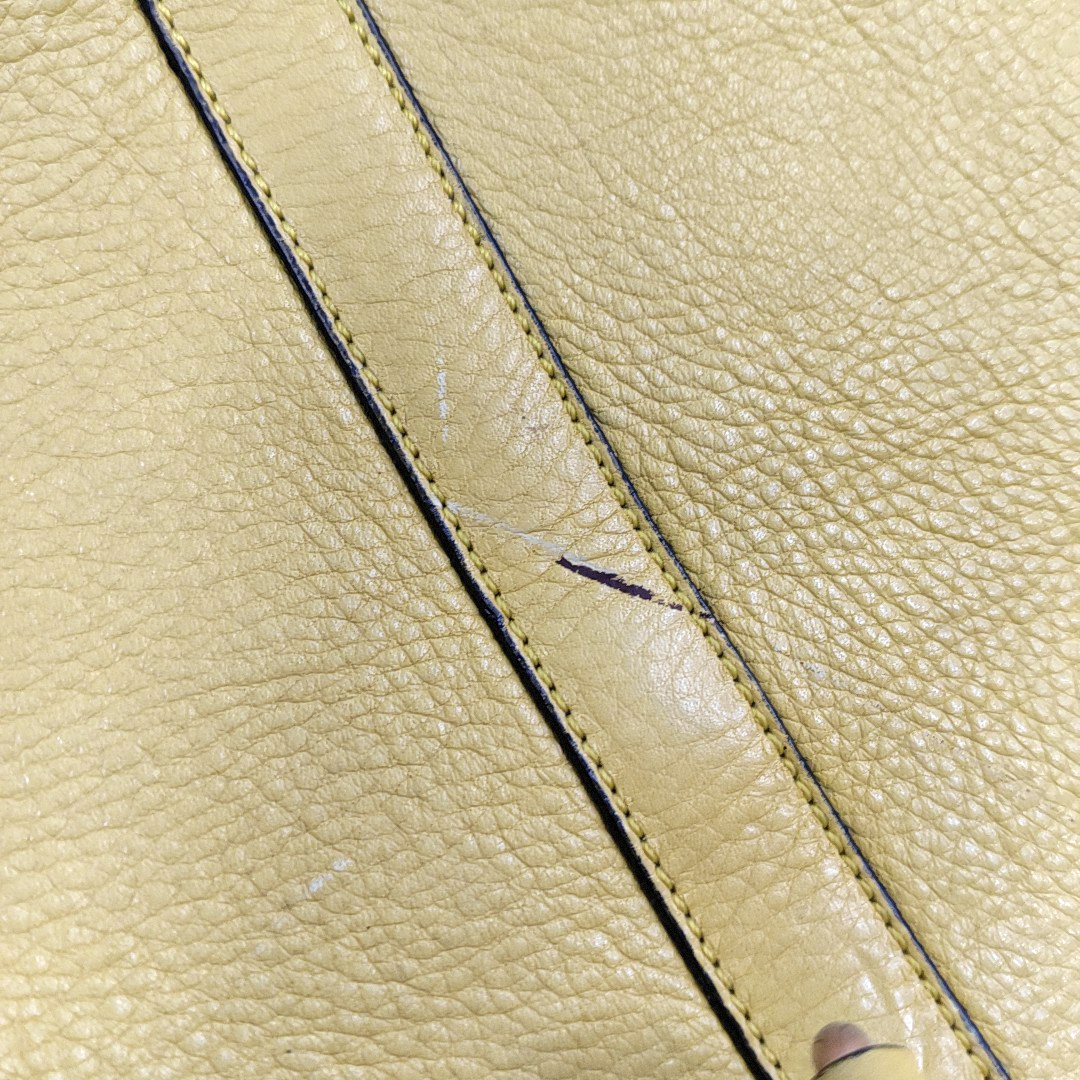 CELINE Yellow Cowhide Single Shoulder Bag Crossbody Bag Golden hardware-(SKU)-946897098