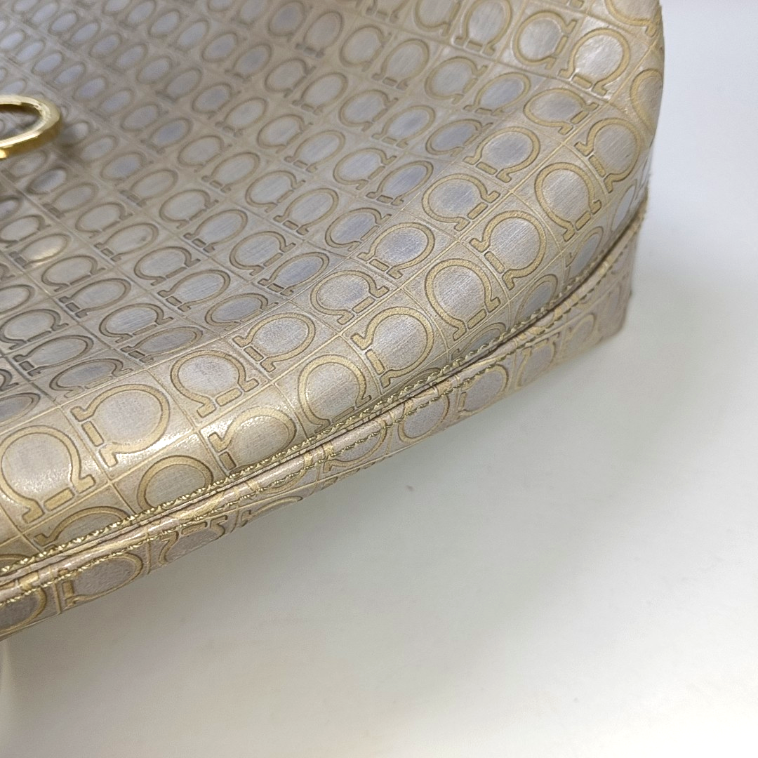 FERRAGAMO Kelly Khaki Leather Tote Golden hardware-(SKU)-14500096