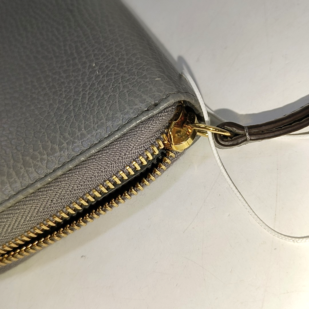 GUCCI GG Marmont Gray Cowhide Wallet Golden hardware-(SKU)-958273194