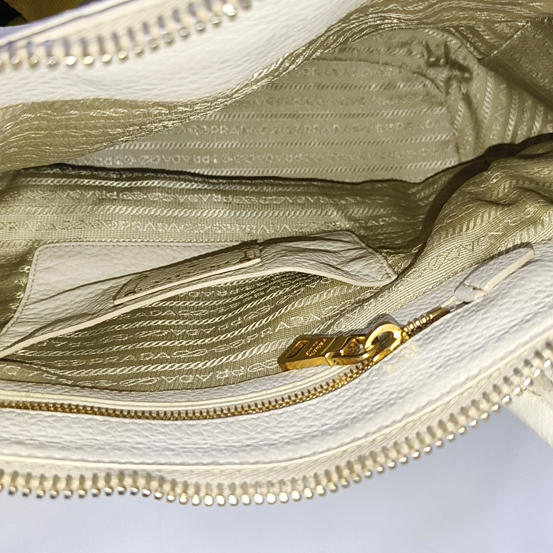 PRADA Tote bag White Cowhide Single Shoulder Handbag Crossbody Bag Golden hardware Removable shoulder strap-(SKU)-942033423