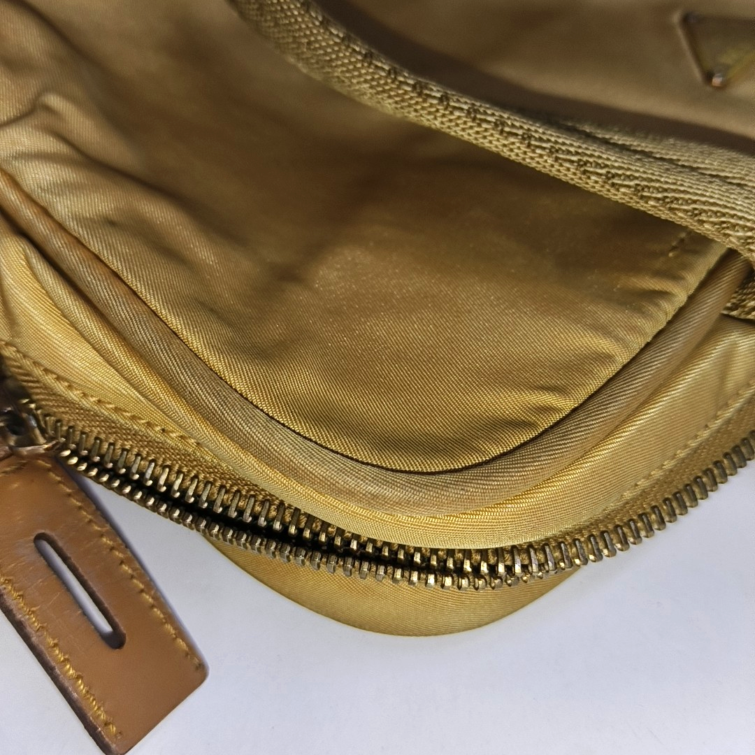 PRADA Tote bag Khaki Leather Logo Handbag Golden hardware-(SKU)-937766784