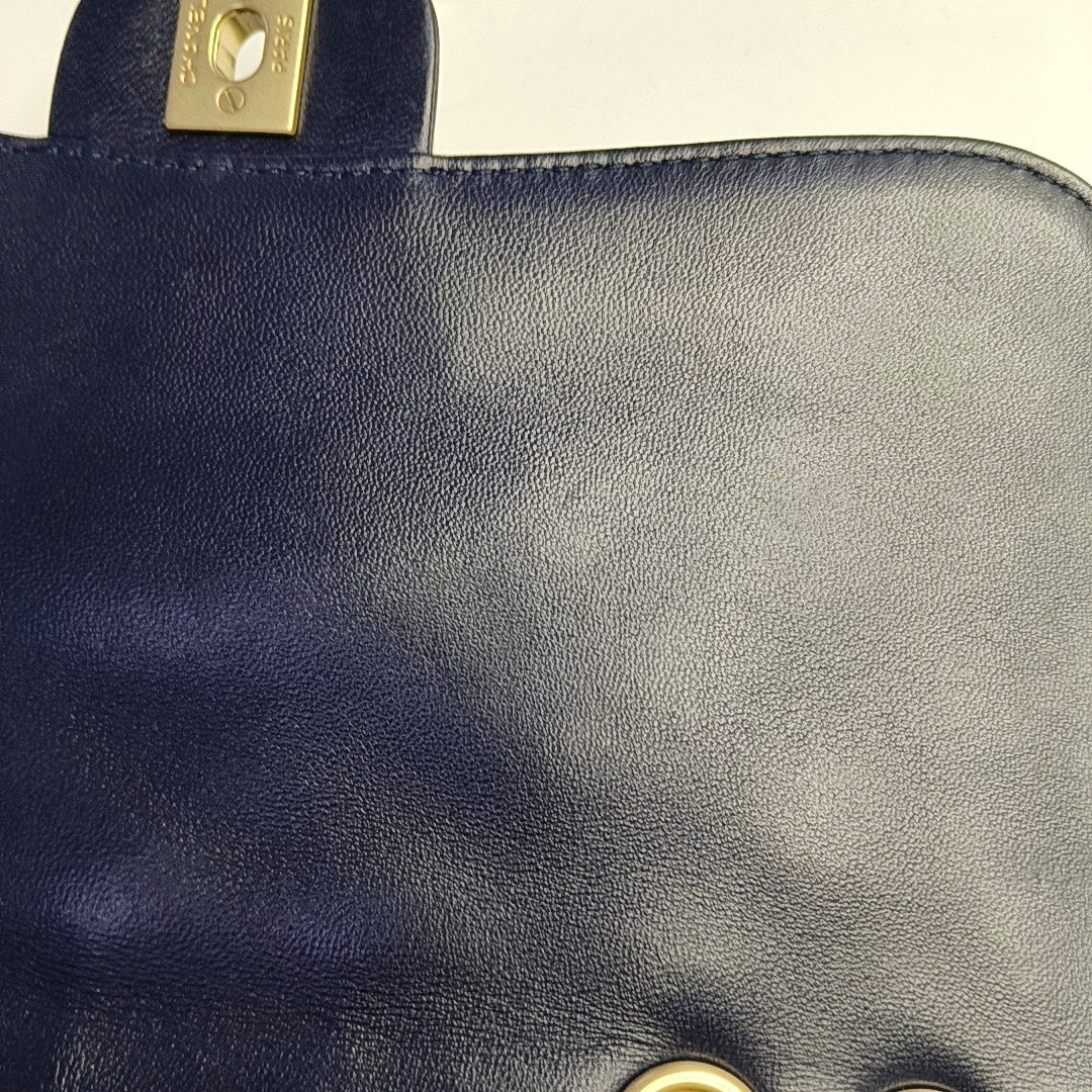 CHANEL CLASSIC SINGLE FLAP Medium Deep Blue Lamb Leather Quilted Single Shoulder Bag Crossbody Bag Golden Hardware 21 Clutch-(SKU)-969199227