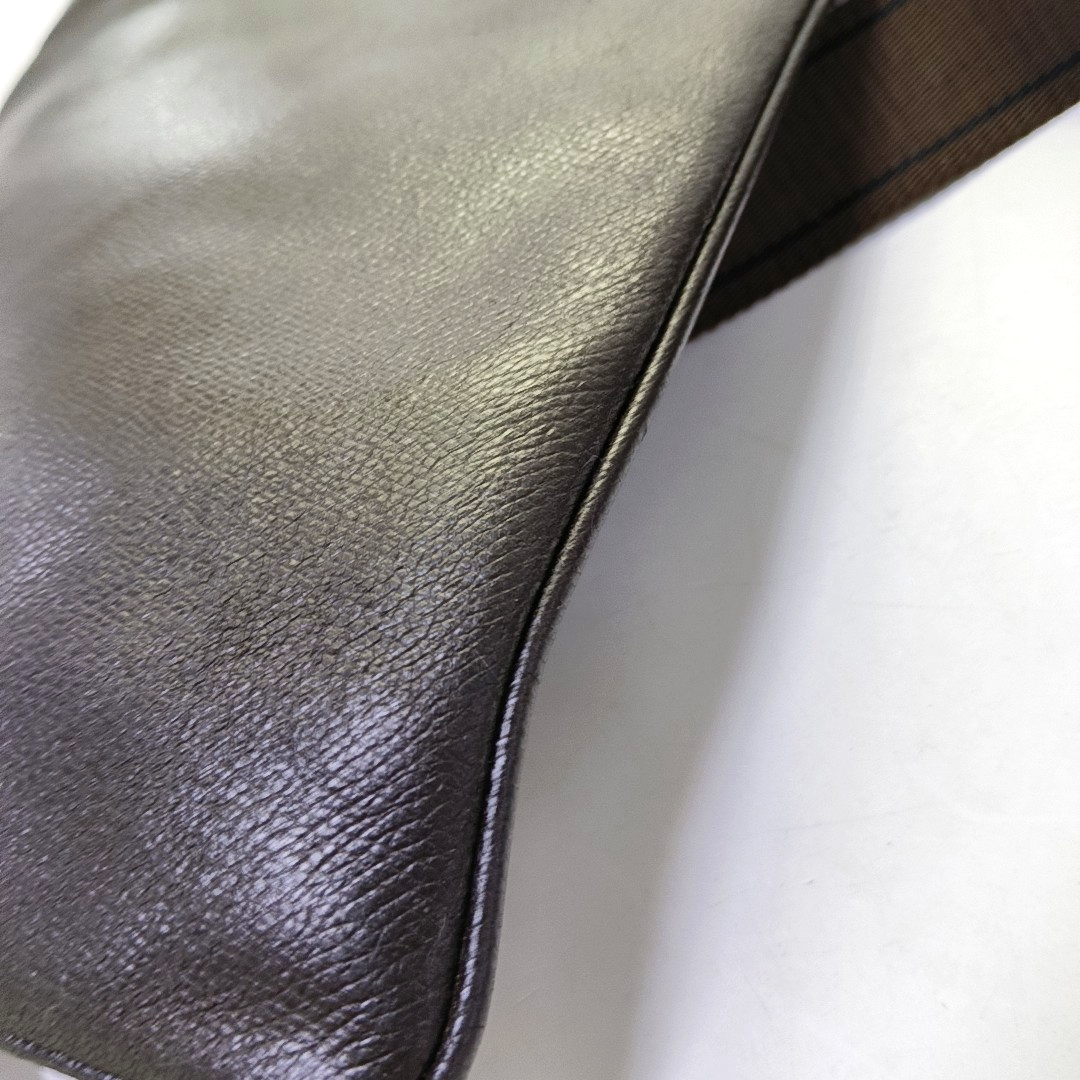 FERRAGAMO Dark Brown Calfskin Single Shoulder Tote Bag Crossbody Bag Golden hardware-(SKU)-943478247