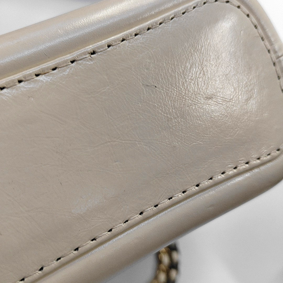 CHANEL GABRIELLE Small White Vintage Calfskin Quilted Chain Bag Crossbody Bag, Single Shoulder Bag, Gold and Silver Rhodium-Plated Hardware, 26 Clasp, Detachable Shoulder Strap-(SKU)-968499103