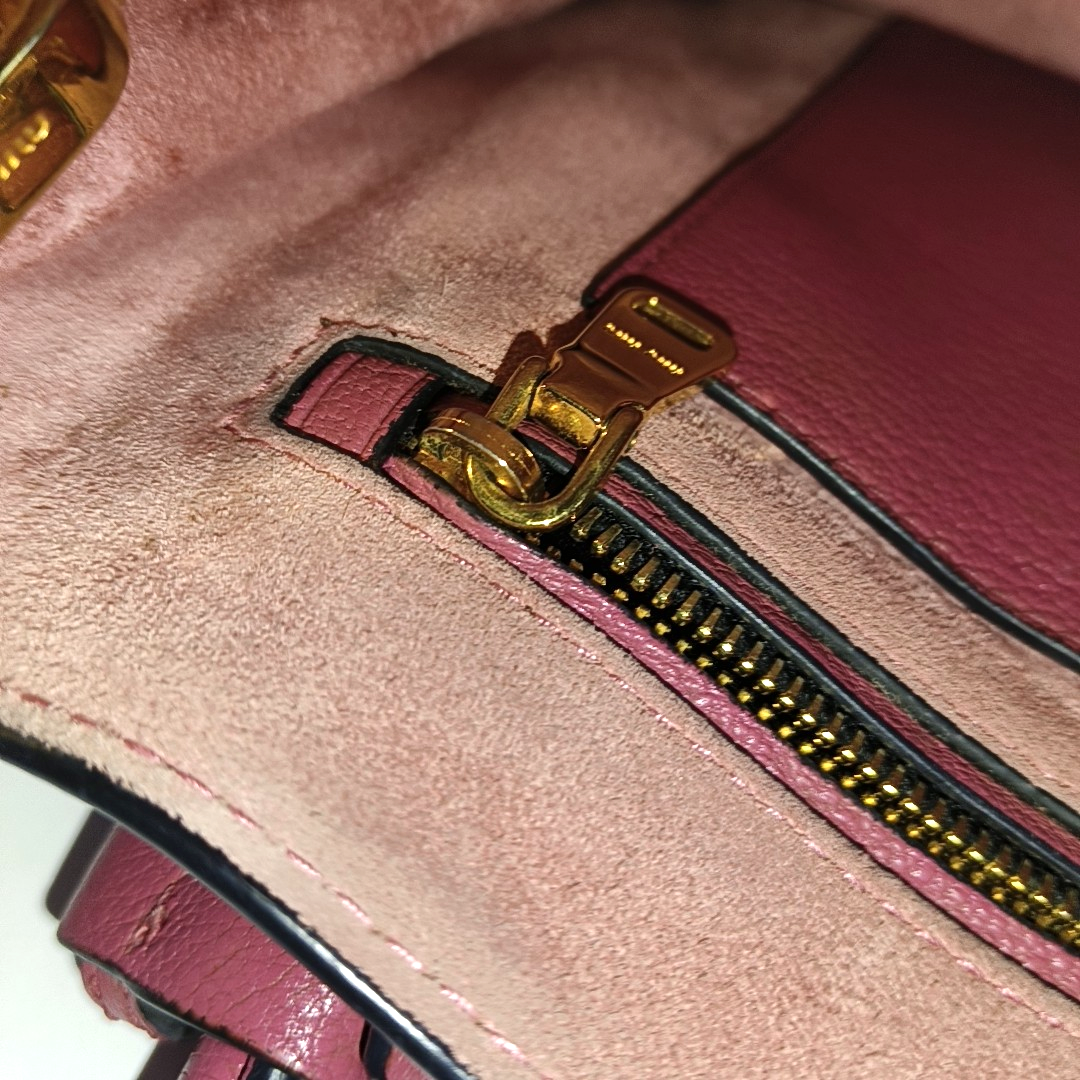 Miu Miu Pink Cowhide Single Shoulder Bag Golden hardware Removable shoulder strap-(SKU)-947216703