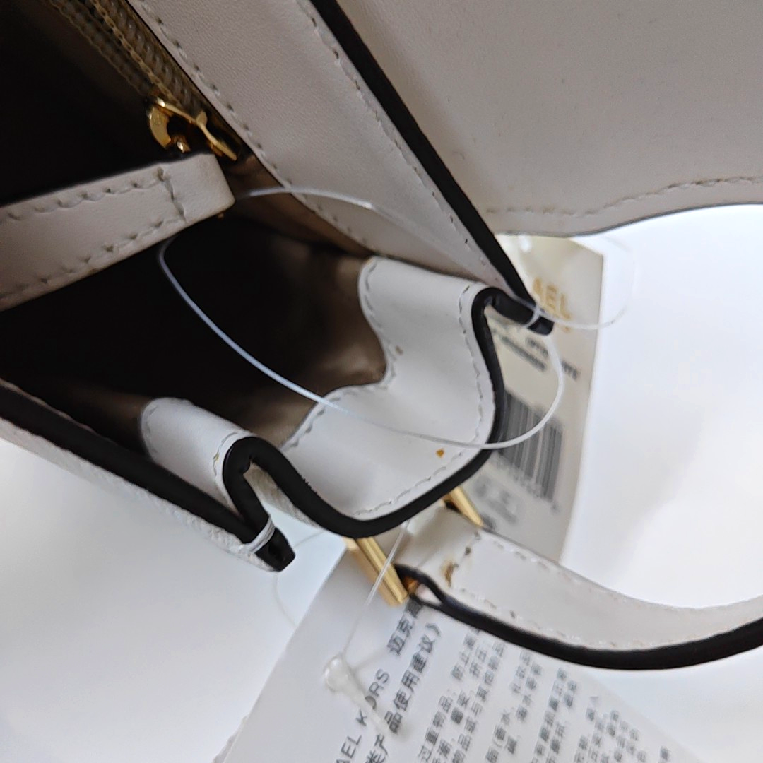 MICHAEL KORS White Leather Single Shoulder Bag Crossbody Bag Golden hardware-(SKU)-936597354