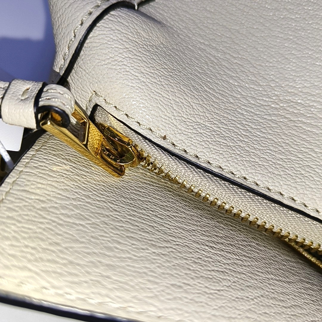 LOEWE Puzzle Small White Lamb Skin Geometric Shoulder Bag Crossbody Tote with Removable Strap-(SKU)-966123695