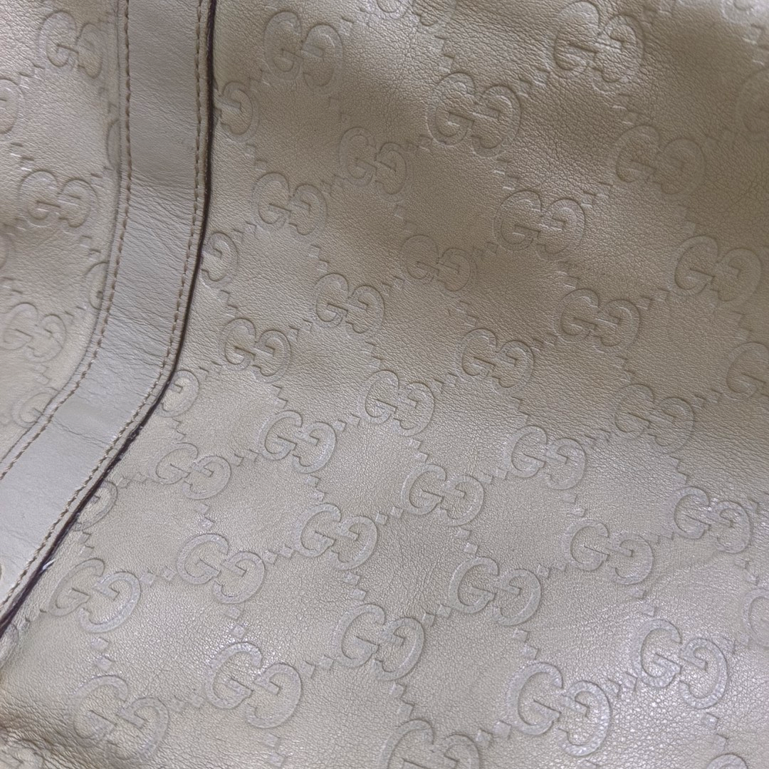 GUCCI Abbey White cowhide 老花压纹 (monogram embossed) shoulder bag/handbag Golden hardware-(SKU)-957784065