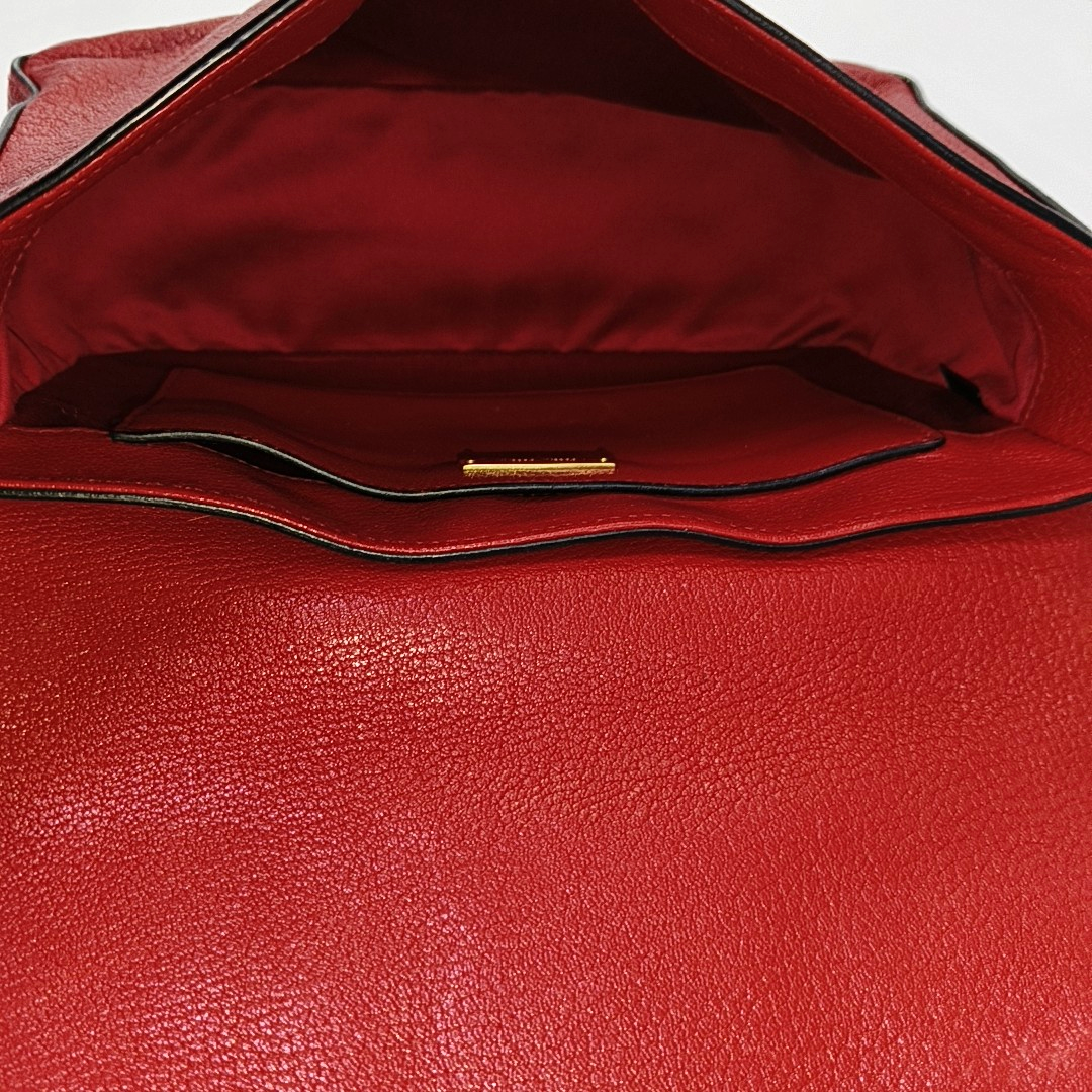 Miu Miu Red Cowhide Floral Single Shoulder Bag Tote Bag Crossbody Golden hardware Removable shoulder strap-(SKU)-945183259