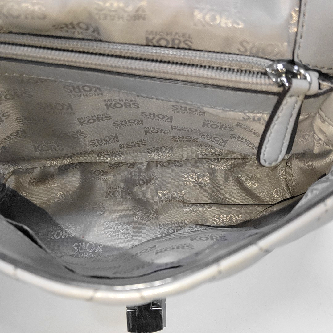 MICHAEL KORS Medium size Gray Cowhide Quilted Single Shoulder Bag Crossbody Silver Hardware-(SKU)-14349327