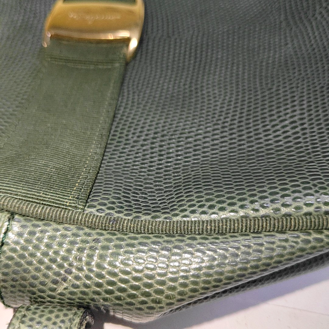 FERRAGAMO Camera Bag Green Calf Leather Texture Single Shoulder Bag Crossbody Golden hardware-(SKU)-14338830