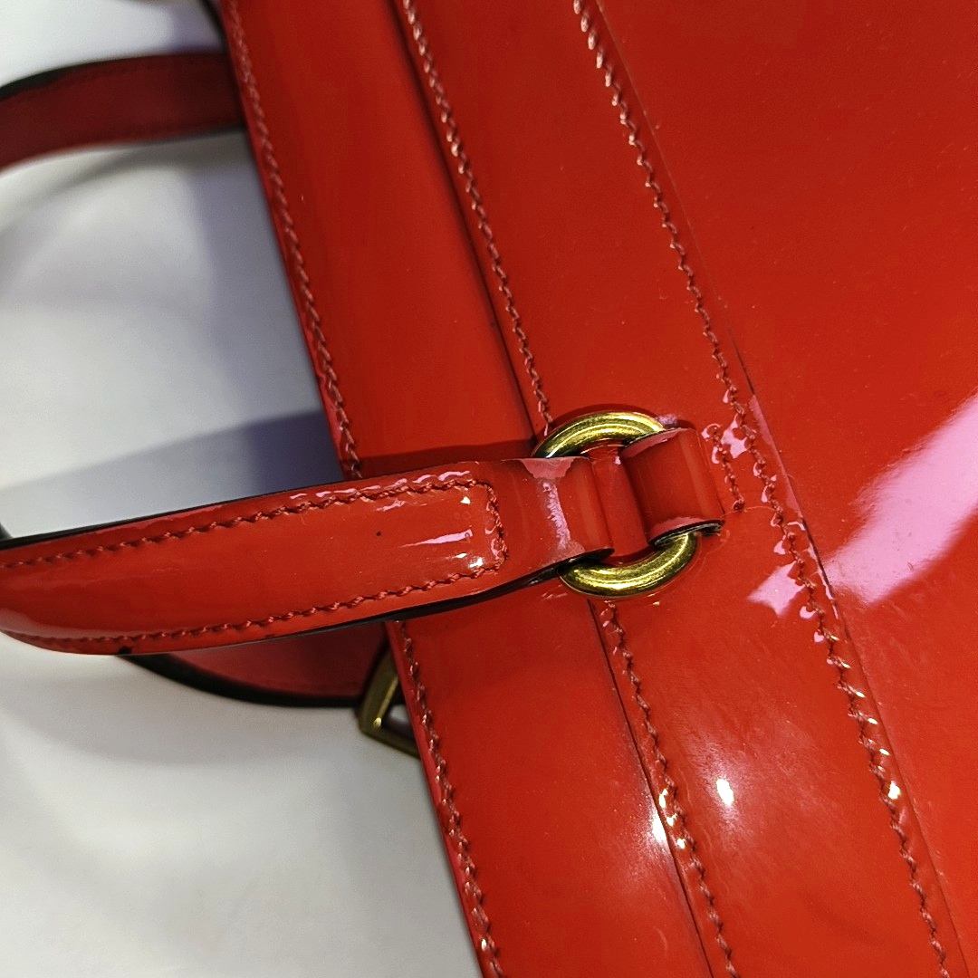 GUCCI Horsebit Chain Red Patent Leather Horsebit Shoulder and Handbag Golden hardware Removable shoulder strap-(SKU)-954143882