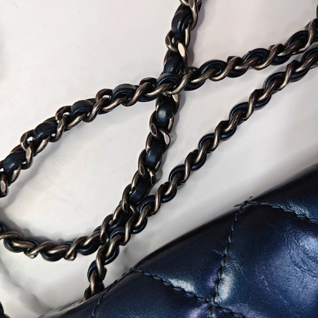 CHANEL CLASSIC FLAP Medium Dark Blue Calfskin Quilted Matelassé Shoulder Bag Rutenium Hardware 22 Clasp-(SKU)-946534415
