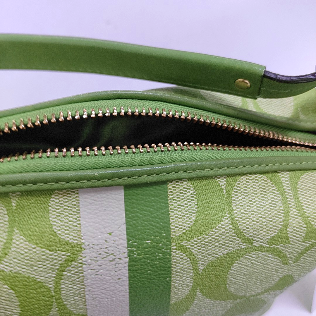 COACH Green Coated Canvas Monogram Printed Handbag Golden hardware-(SKU)-951116147